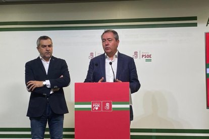 Juan Espadas, líder del PSOE-A, en su intervención.