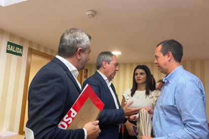 Saludos a Noemí Cruz y José María Martín.