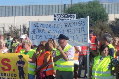 Los vecinos reclaman hechos y no promesas.