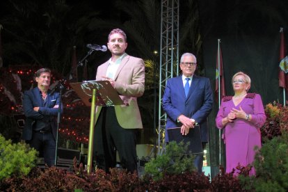 Gonzalo Moya uno de los distinguidos en su discurso.