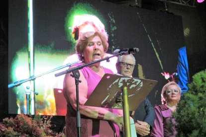 La madre de Aurelio Caparros pronunció unas palabras en nombre de su hijo.