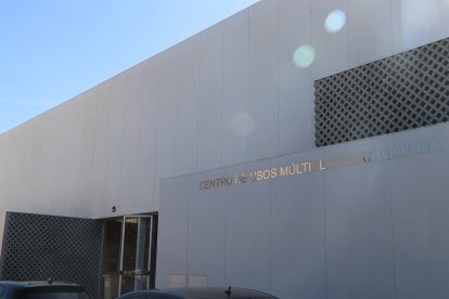 Fachada principal del CUM de Matagorda.