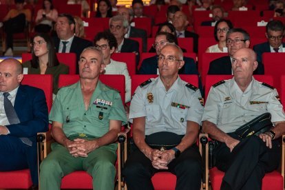 Diferentes autoridades acudieron al acto.