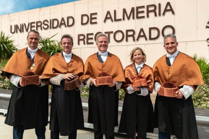 Comitiva de Ingeniería y arquitectura.