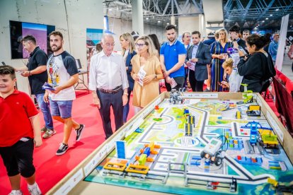 Se han dando cita en Aguadulce los amantes de los videojuegos, e-sports, música y tecnología.