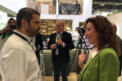 La alcaldesa de Almería con Enrique Sánchez.