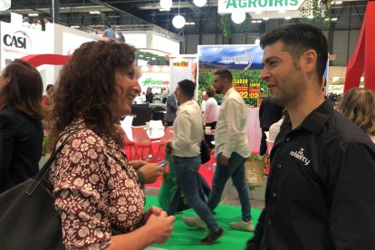 María Vázquez con Ramón González, de Robonity.