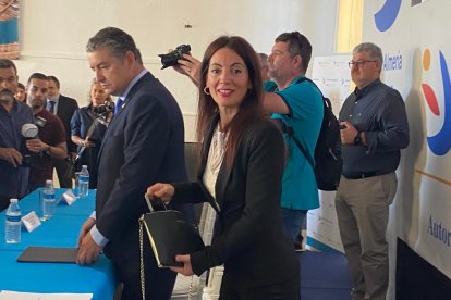 Antonio Sanz y Rosario Soto, presidenta de los puertos de Almería y Carboneras.