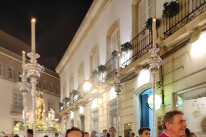 El presidente de la Agrupación, Isaac Vilches, junto al delegado episcopal, Juan José Martín Campos.