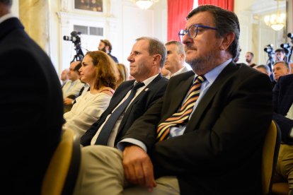Raquel Espín, directora general de Ayudas Directas y Mercados de la Junta de Andalucía, Jerónimo Parra, presidente de la Cámara de Comercio de Almería y Cecilio Peregrin.