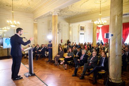 El consejero de Sostenibilidad, Medio Ambiente y Economía Azul durante su intervención.