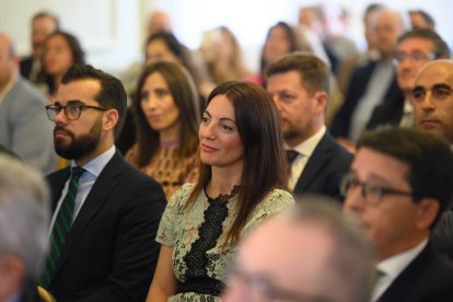 Álvaro Izquierdo, diputado provincial, y Rosario Soto, presidenta de la Autoridad Portuaria.