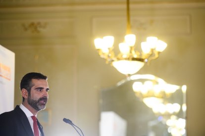 Ramón Fernández-Pacheco.