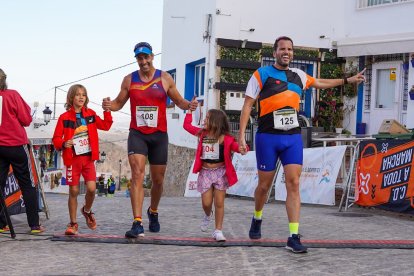 Nada mejor que entrar a meta con los pequeños de la casa.