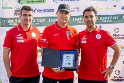 Reconocimiento para la UD Roquetas.