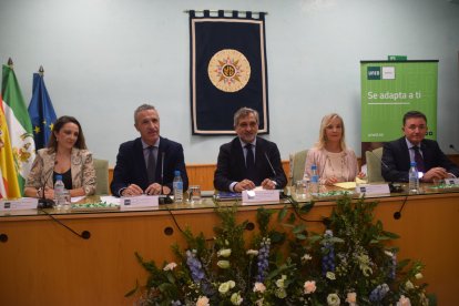 Presidencia del acto de inauguración del curso.