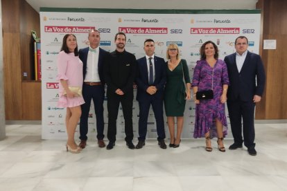 Familiares de los componentes del Coro Pedro Mena de Adra.