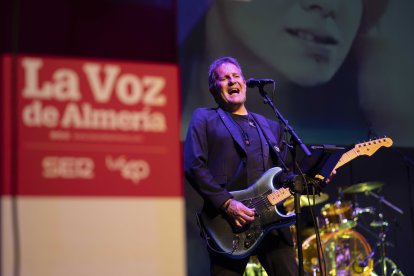 Actuación musical del grupo \'Número 1\'.