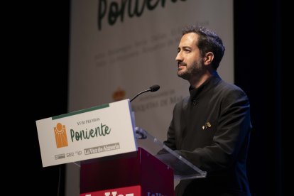 José Antonio Pérez Fernández. Director del coro Pedro Mena.