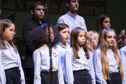 Actuación del Coro Infantil Pedro Mena de Adra.