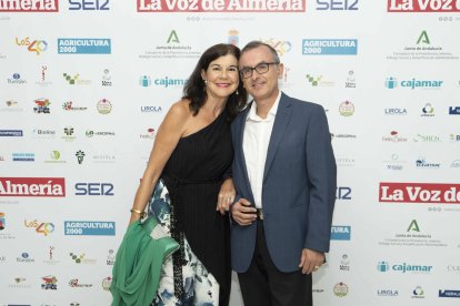 Estrella Moles Pérez y José Manuel González Cruz (Escuela Agraria Vícar).