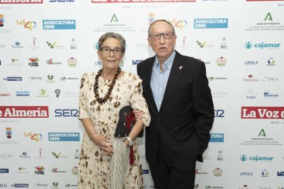 Mari Carmen López y Adolfo García de Viana.
