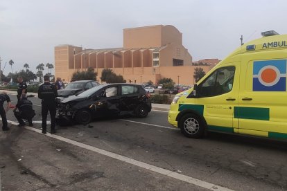 El accidente ha tenido lugar a unos metros del Auditorio.