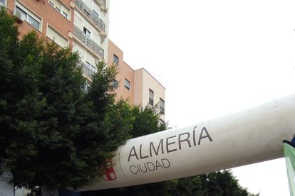 Ciclistas preparados para salir.