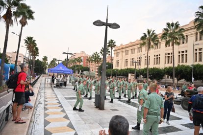 La banda de guerra tocando en el mirador de la Rambla.