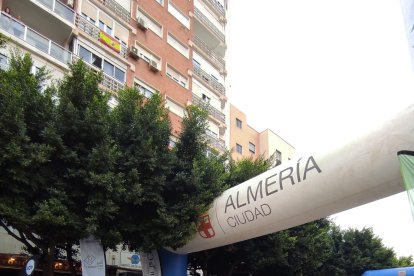 Salida de los marchadores que han participado en la cuarta edición de La Desértica.