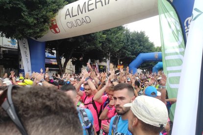 Los marchadores, antes de salir en La Desértica.