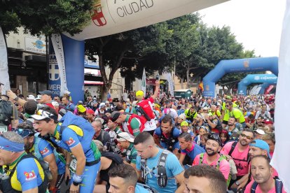 Los marchadores, antes de salir en La Desértica.