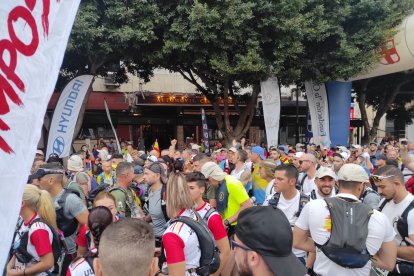 Los marchadores, antes de salir en La Desértica.