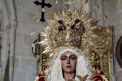 María Santísima de los Ángeles, en veneración.