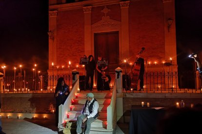 Monumentos, personajes ilustres, arte, símbolos, arquitectura, mármoles funerarios o rejería