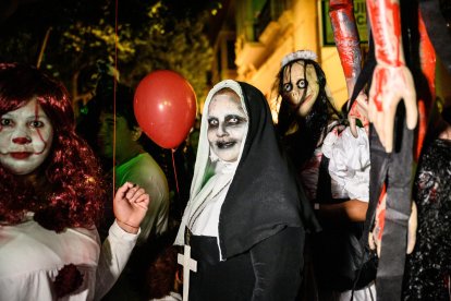 Terroríficos disfraces para la Noche en Negro.