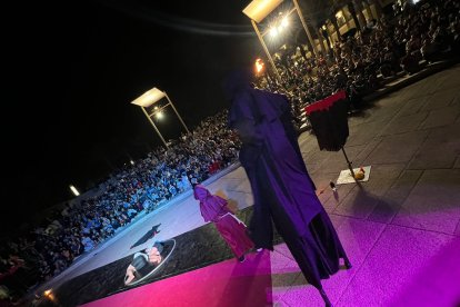 I Noche en Negro de Retamar-El Toyo organizada por la Asociación de Empresarios RETO.