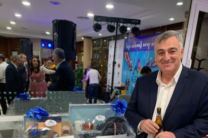 Empresas almerienses donaron sus productos que fueron sorteados entre los asistentes.