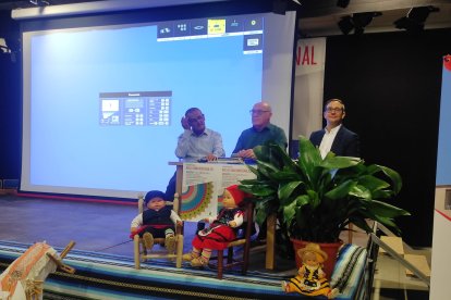 Mesa redonda en Alboloduy acerca del folclore tradicional de Alboloduy y comarca.