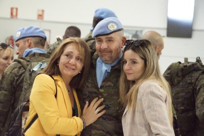 Un legionario con su familia.