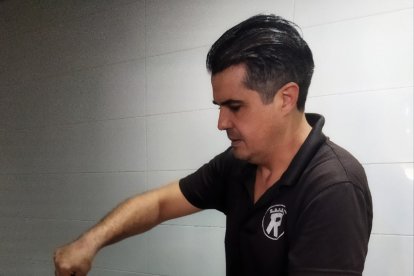 Juan Manuel Gonzalez Sanchez trabaja haciendo churros.
