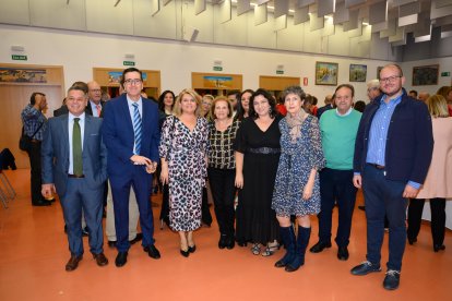 La delegada provincial de Fomento de Empleo Agrario, Matilde Díaz, junto a la alcaldesa de Gádor y representantes municipales de Beires y Ragol.
