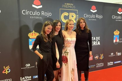 Elizabeth Lerena, la maga Inés, Carla Nieto y Carmen Ruiz.