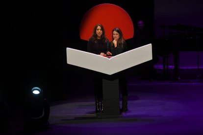 Elizabeth Lerena y Carmen Ruiz.