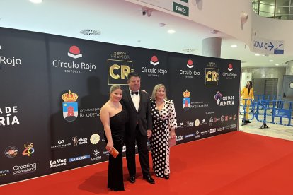 Ana Eva Bazán, Antonio Fernández y Paula Fernández.