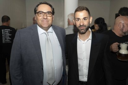 Manuel Moreno, concejal de Agricultura del Ayuntamiento de Níjar, y Sergio Domínguez, de Total Sport Mediterranean.