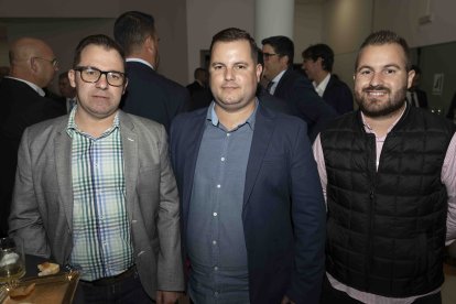 Antonio Hernández, Luis Hernández y Juan Hernández, de Transportes Hermanos Hernández.