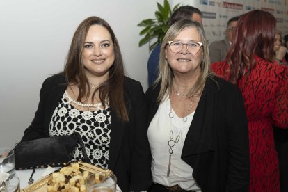 Carmen Lucía Cruz, UGT Almería-Unión Provincial; y Sonia Martínez, secretaria de Formación y Empleo de UGT Almería.