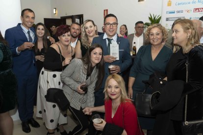 La gran familia de Áridos Casa, empresa galardonada por La Voz de Almería en la categoría de Sostenibilidad.