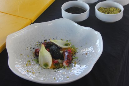 Plato con pulpo seco